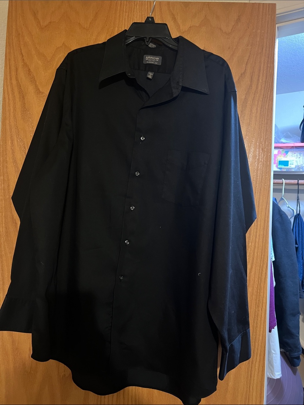 Arrow Men's Long-Sleeve Black Dress Shirt - Classic Button Front